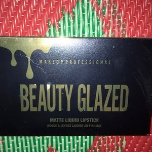 Beauty glazed matte lipstick with 6 colors